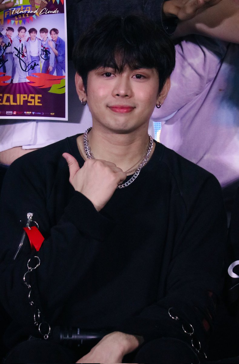 FilmsNClouds's tweet photo. [082623] ECLIPSE GAB at PPOP Fiesta Pampanga

Bunny teeth cutie 🥺

#PPOPFiestaTourPampanga
@eclipsemusicph @eclipse_gab
 #EclipseGab @PPOP_Fiesta https://t.co/bNIb8qyDcC