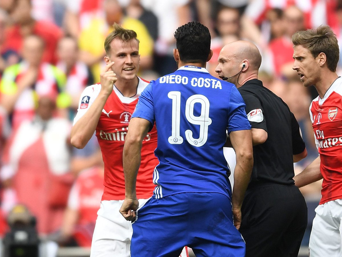 dascsaikat's tweet photo. Wenger's deciple. He is the embodiment of class, professionalism and good values. That's what Arsenal is about.

Will truly miss him. Once a gunner, always a gunner. ❤️ https://t.co/Q8dUxll54B
