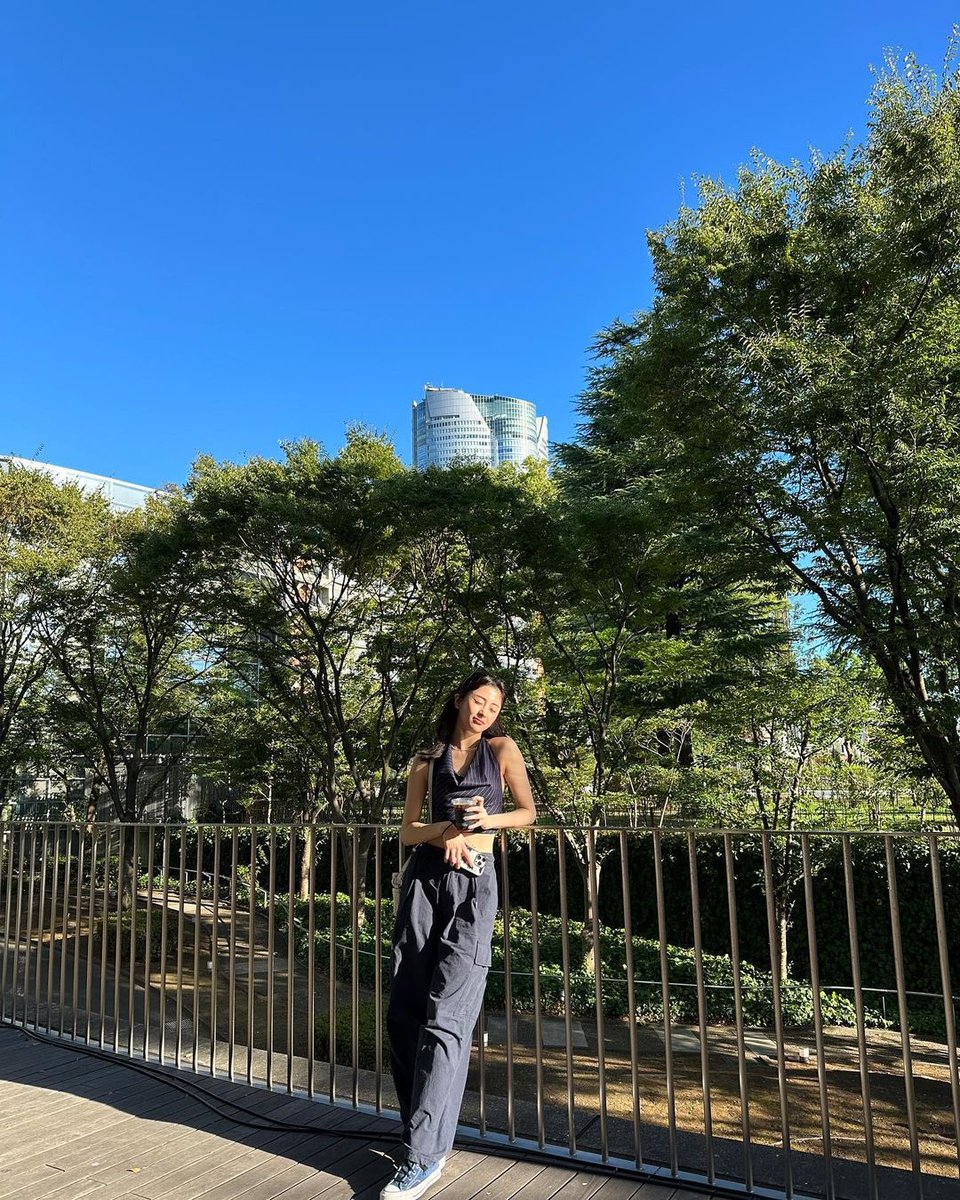 sserapics's tweet image. the girlfriend pov