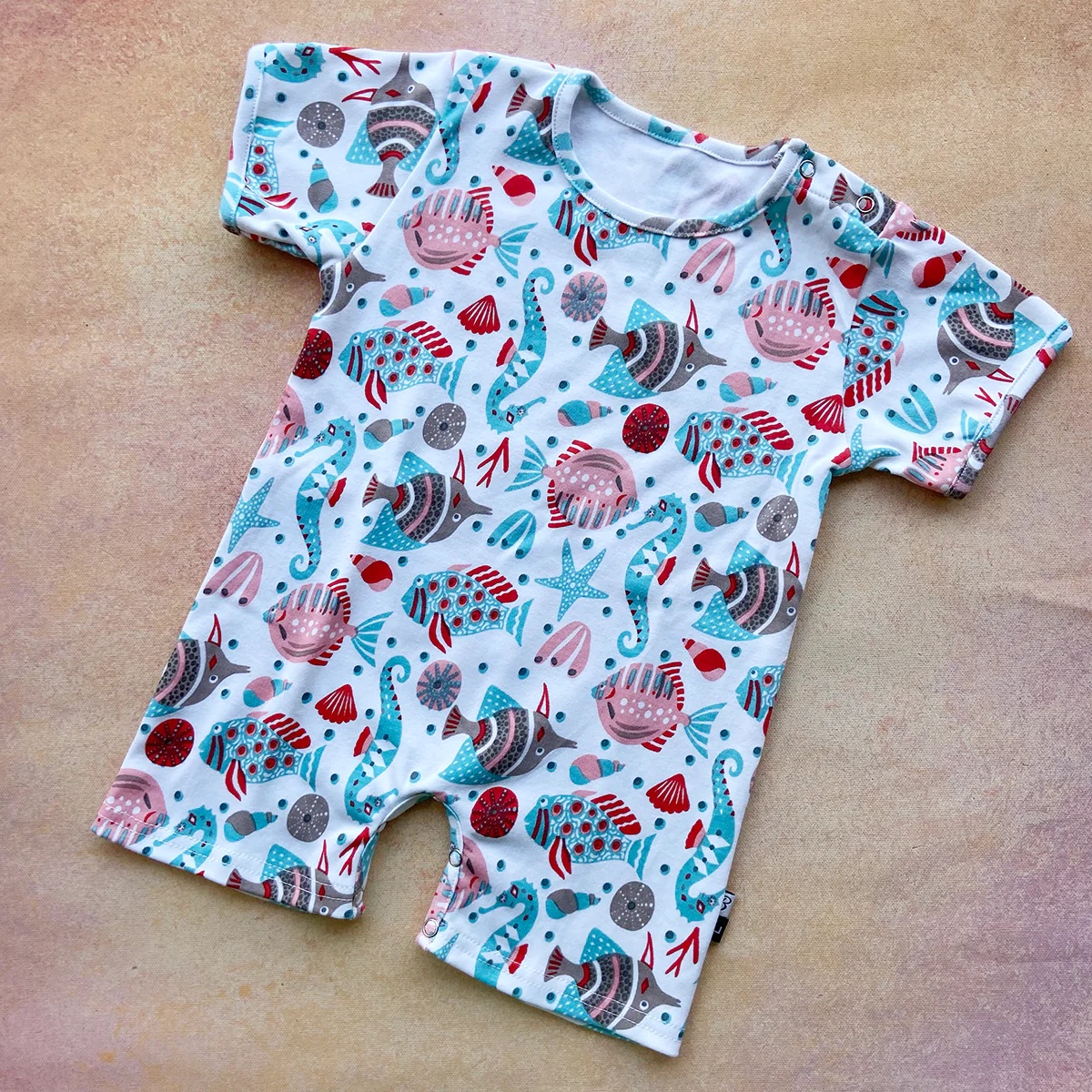 bumpadum's tweet photo. Keep your little ones comfy &amp; cute with Bumpadum's Organic Cotton Rompers! 💖 

Super soft, easy diaper changes, and adorable prints make them perfect. 🍼 

Get one for your bub now and enjoy parenting in comfort! 😊 

#Parenting #BabyFashion #OrganicCotton #BumpadumLove" https://t.co/mILTp8l4Jk