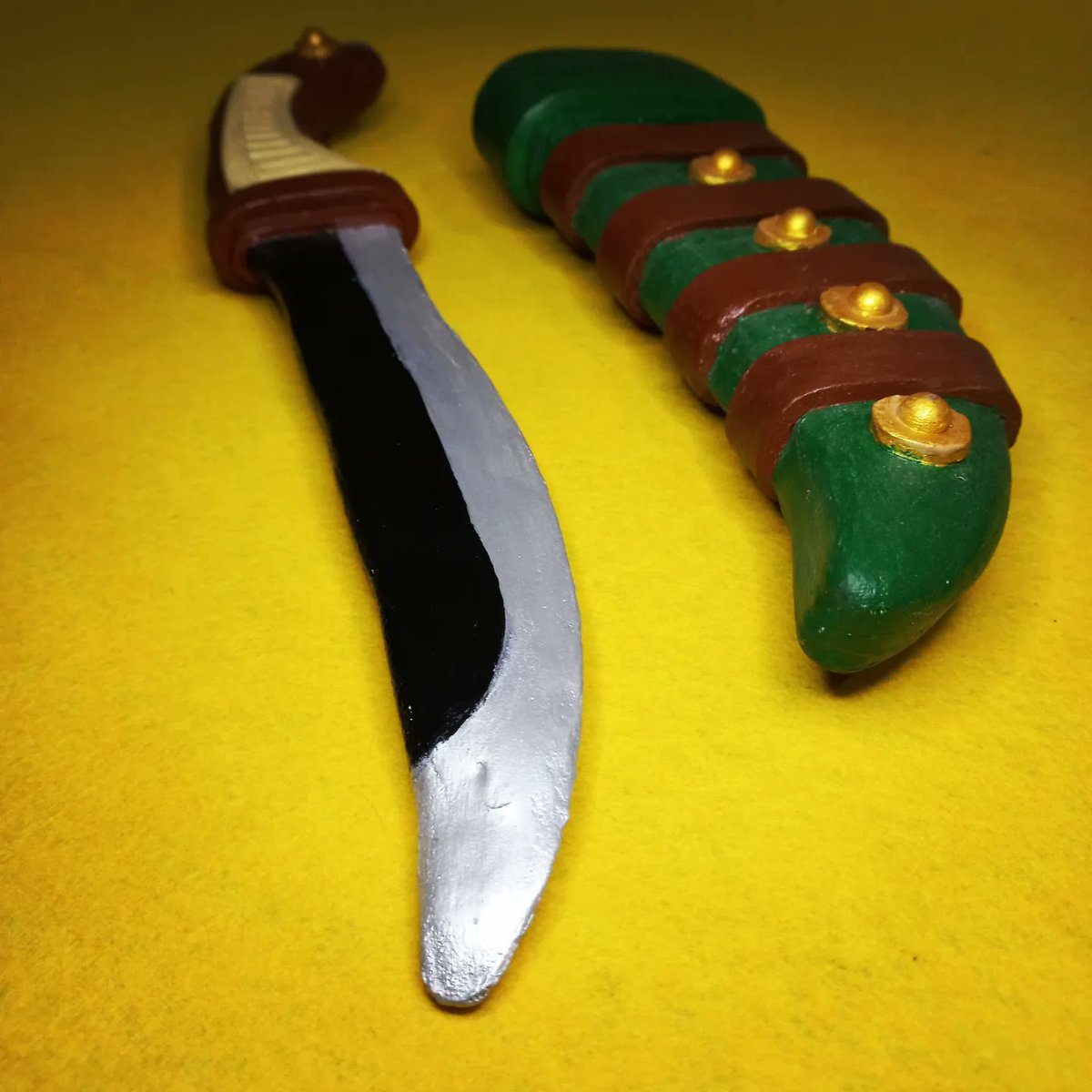 Itachi_Warrior's tweet photo. Ace's dagger!!
#onepiece #ace #portgasdace #firefistace #firefist #aceonepiece #onepieceace #onepieceedit #cosplay #cosmaking #acedagger #dagger https://t.co/iMw1KO7c1p