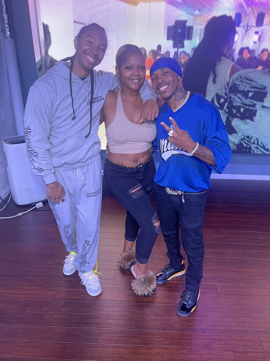 Chloelollyxx's tweet image. My childhood in one picture 😭☺️ 

@prod_official @Rayantrendyme #ATL #Mindless #MBYall