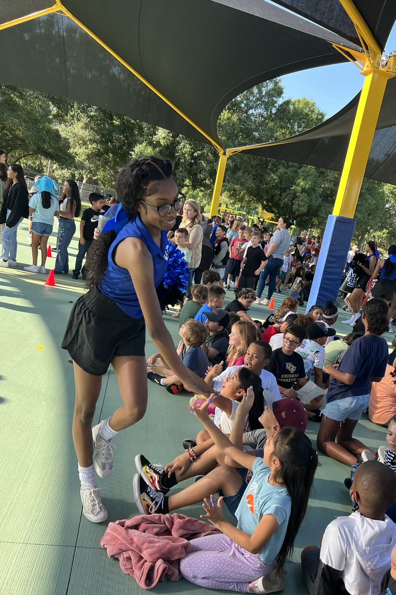 HCPSLopezElem's tweet photo. Our friends and neighbors from Armwood High School joined us for our BACK-TO-SCHOOL PEP RALLY. What an exciting morning! #seffnerstrong @ZemHarris @vanity_jolly @HillsboroughSch https://t.co/OFvGSWXziT