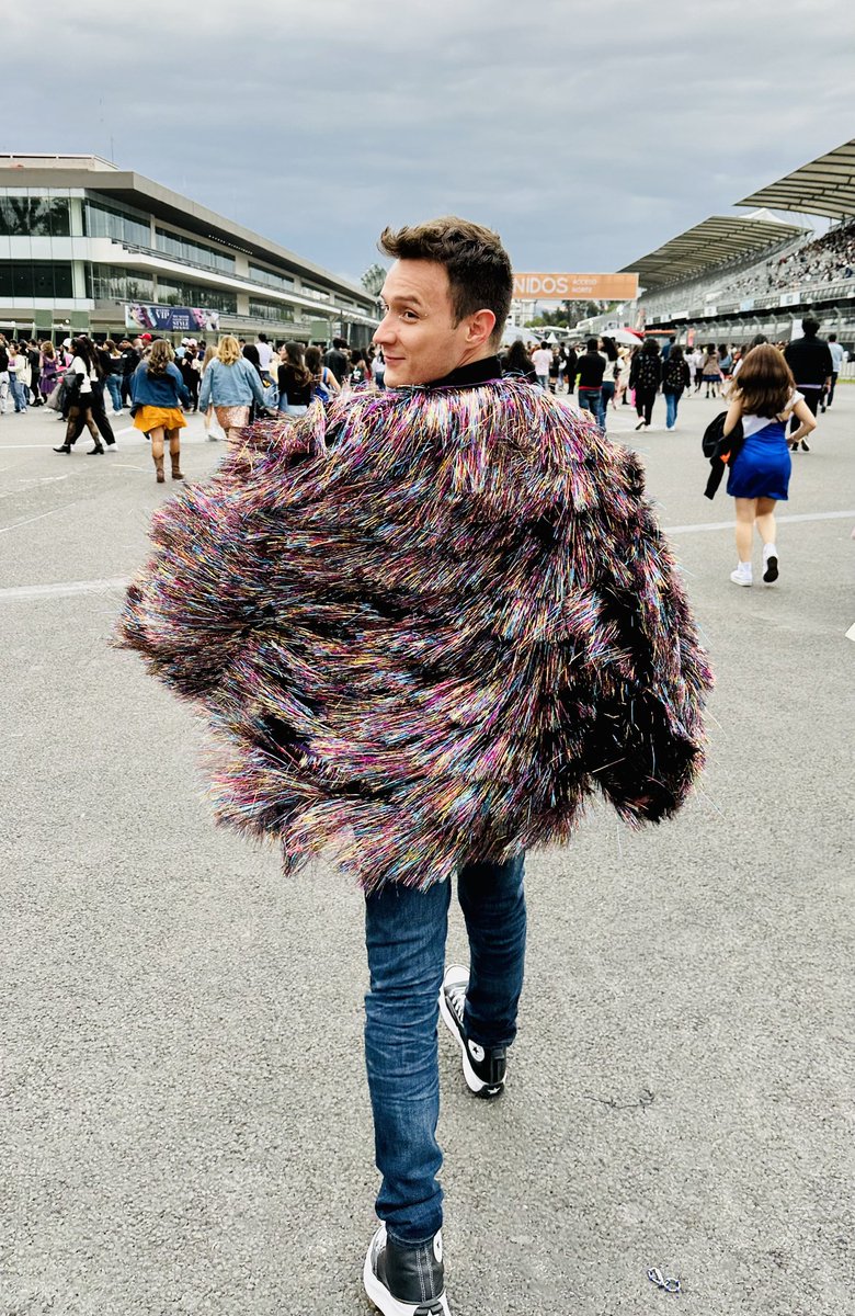 It’s me… Hi! 

<a href="/taylorswift13/">Taylor Swift</a>