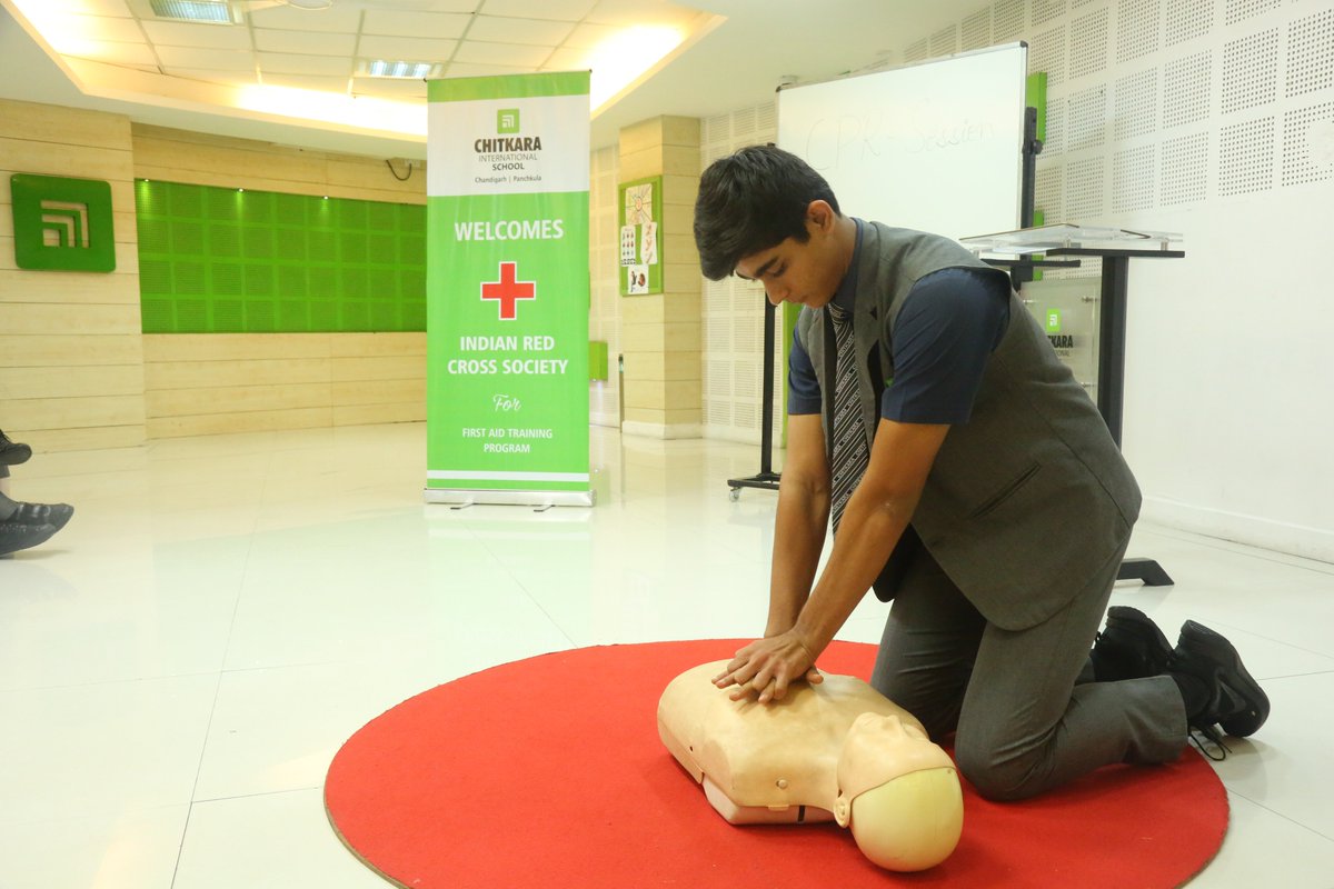 chitkara_school's tweet photo. Chitkara International School, Chandigarh organises an engrossing and illuminating workshop on First-Aid Training in collaboration with the Indian Red Cross Society
#CIS #ChitkaraInternationalSchool #Session #redcrosssociety #health #healthsession #medicalsession #firstaid https://t.co/funcO8A67G