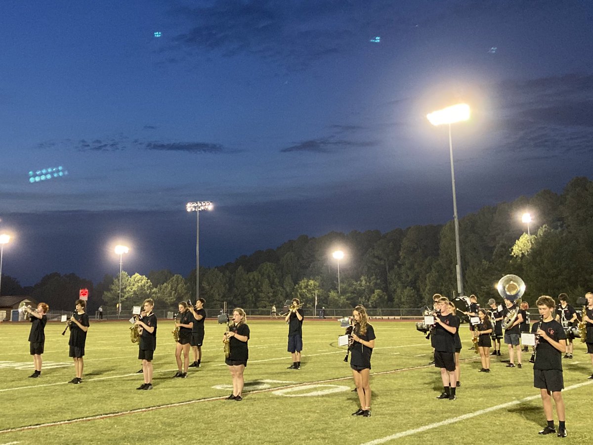 OrangeCoSchools's tweet image. It’s Friday night at the Ridge! @CRHSFB23 @CRHSRedWolves #FridayNightLights