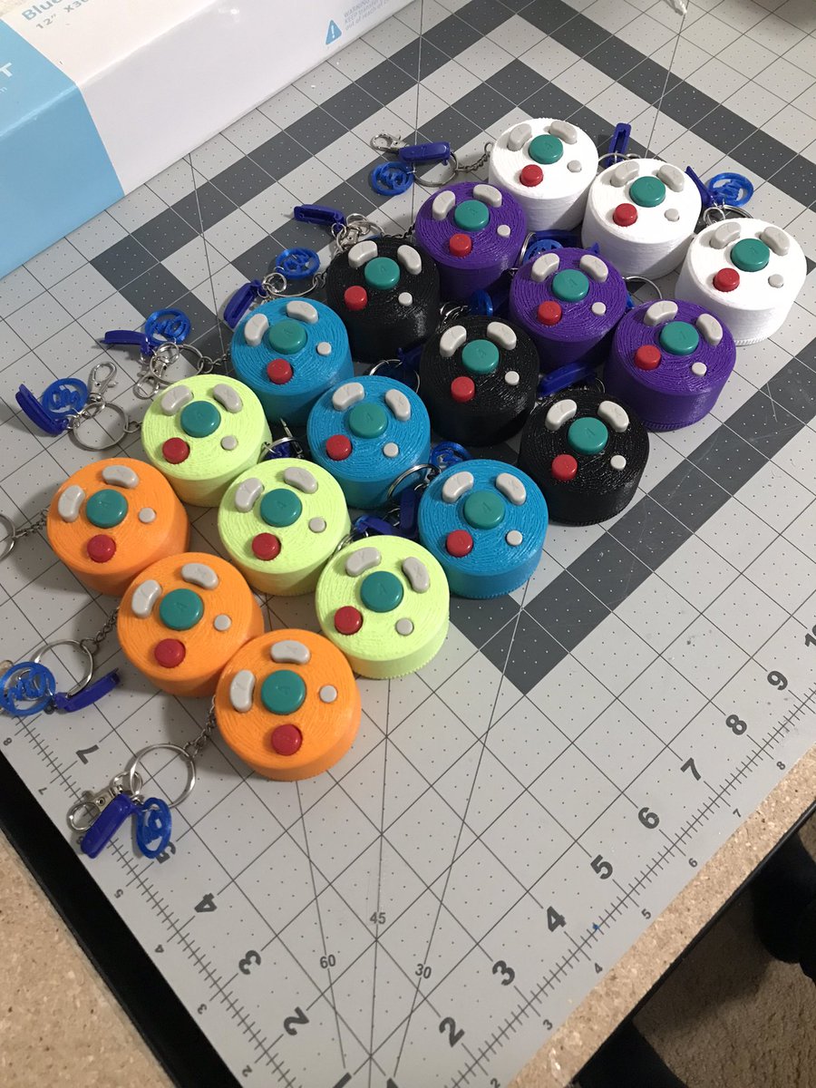 CreativeWilds's tweet image. Drop of GameCube Fidgets this Sat at 11am PST
