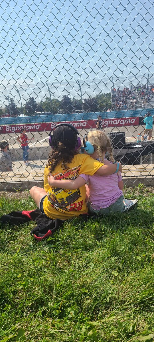 dano8928's tweet photo. @joeylogano my kids haven't stopped talking about these moments last weekend watching you @WGI. Thank you for taking the time for the fist bump for my daughter and the compliment on her hat during their first time in the garage area. We appreciate you and @Team_Penske! https://t.co/CP08P0azdV