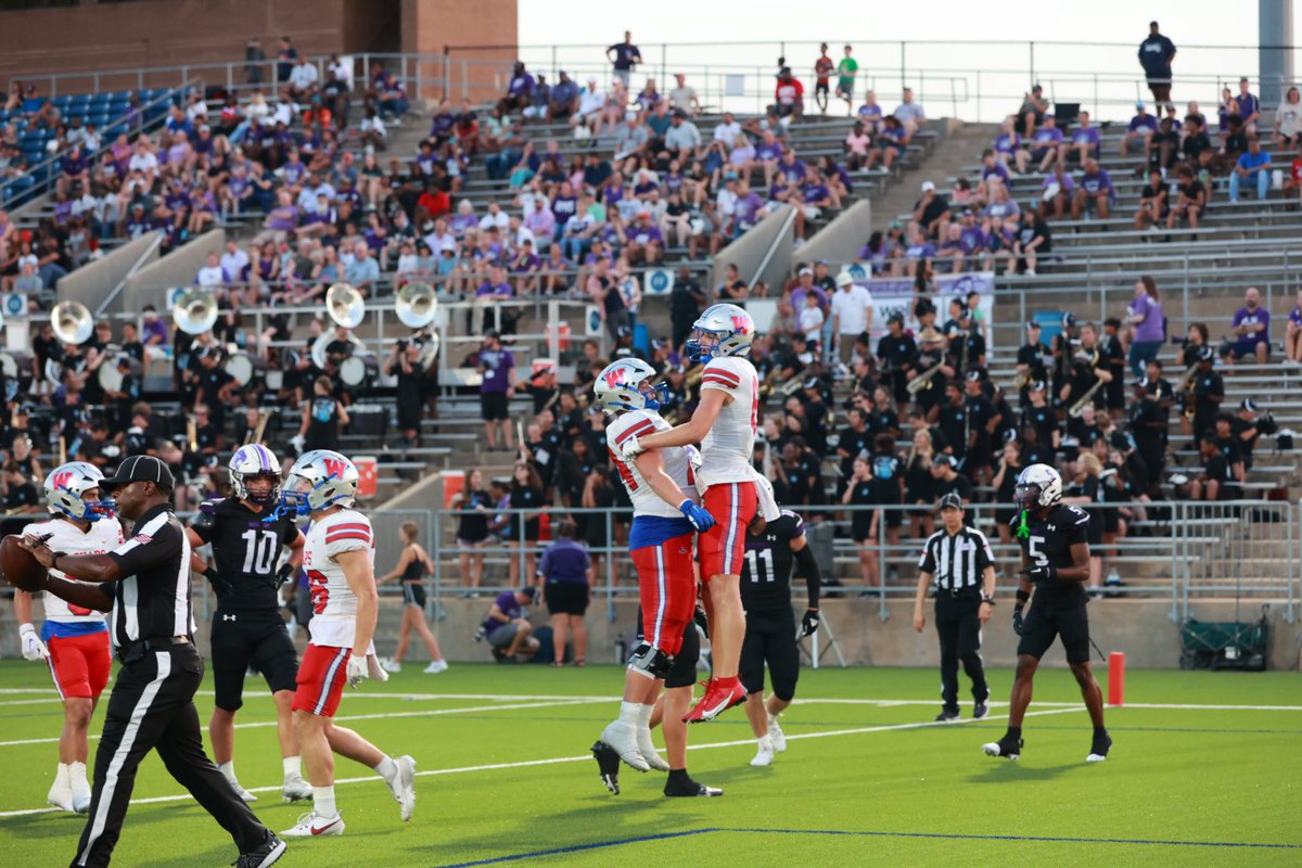 The Chaps lead Ridge Point 14-0 after a TD reception by Brody Wilhelm from Paxton Land followed up by a hard earned 1 yard TD run by District MVP Jack Kayser! #GoChaps 9:20 left in the first half.