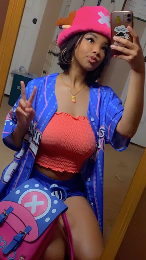 MobCastMafia's tweet image. #AnimeFashionFriday y’all know what it is mane @jen_rossyion gracing our highlight today. She always stay drippy ya herd 🔥🔥🔥 #mobcastmafia #mobcast #anime #fashion