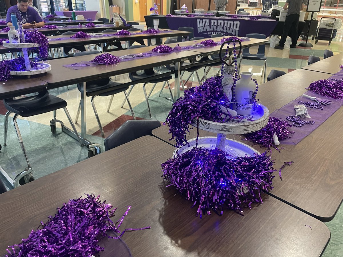 Megan Stewart tweet media