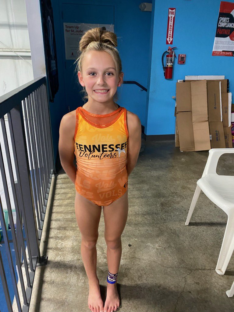 JonahBeckler's tweet photo. @AD_DannyWhite these girls have their leotards and they are ready, they just need you to bring gymnastics to The University of Tennessee! https://t.co/pcyvKRaCB5
