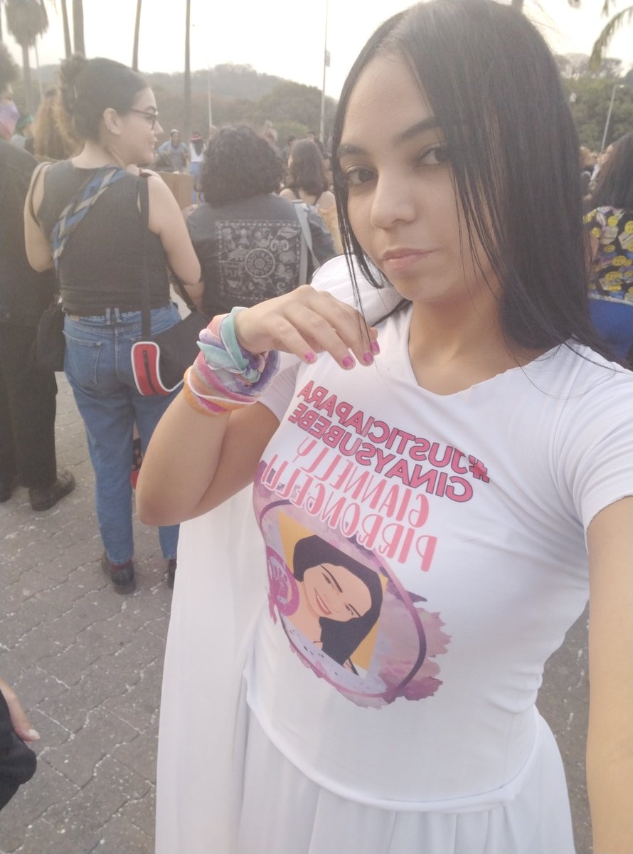 manuelita1504's tweet photo. #25Ag
Caso Giannelly Pirrongelli
1 año y 4 meses en espera de #SentenciaFIRME
La defensa del #Femicida #RobertTerán al #Recursar a la #CorteDeApelaciones aspira a que se repita el #Juicio; que los testigos y expertos "NO" puedan acudir a las audiencias
#JusticiaParaGinaYSuBebé https://t.co/j3wfB5hlXG