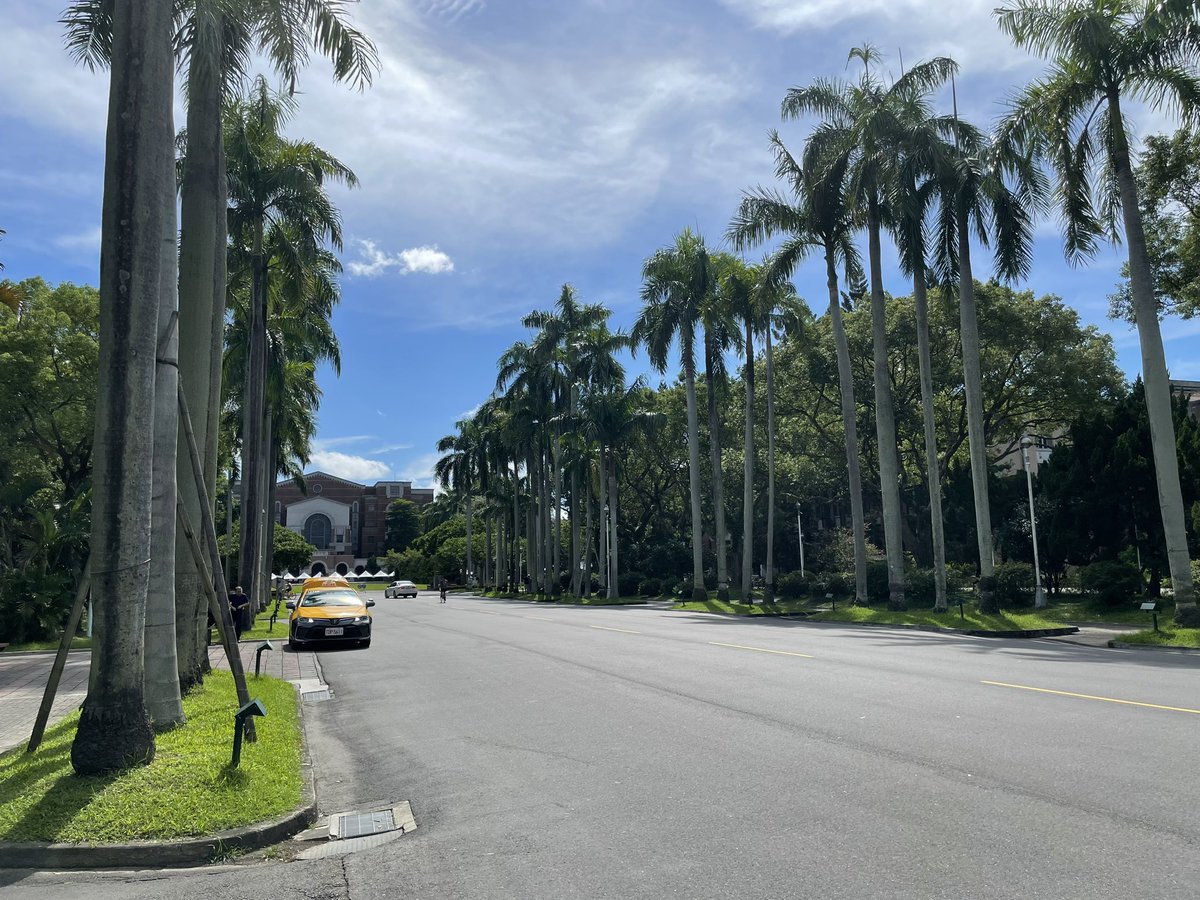 hakwan lau 🇺🇦 @hakwan.bsky.social (@hakwanlau) on Twitter photo feels like California but this is actually my favorite country in the world
#NTU #CoRN2023 feels like California but this is actually my favorite country in the world
#NTU #CoRN2023