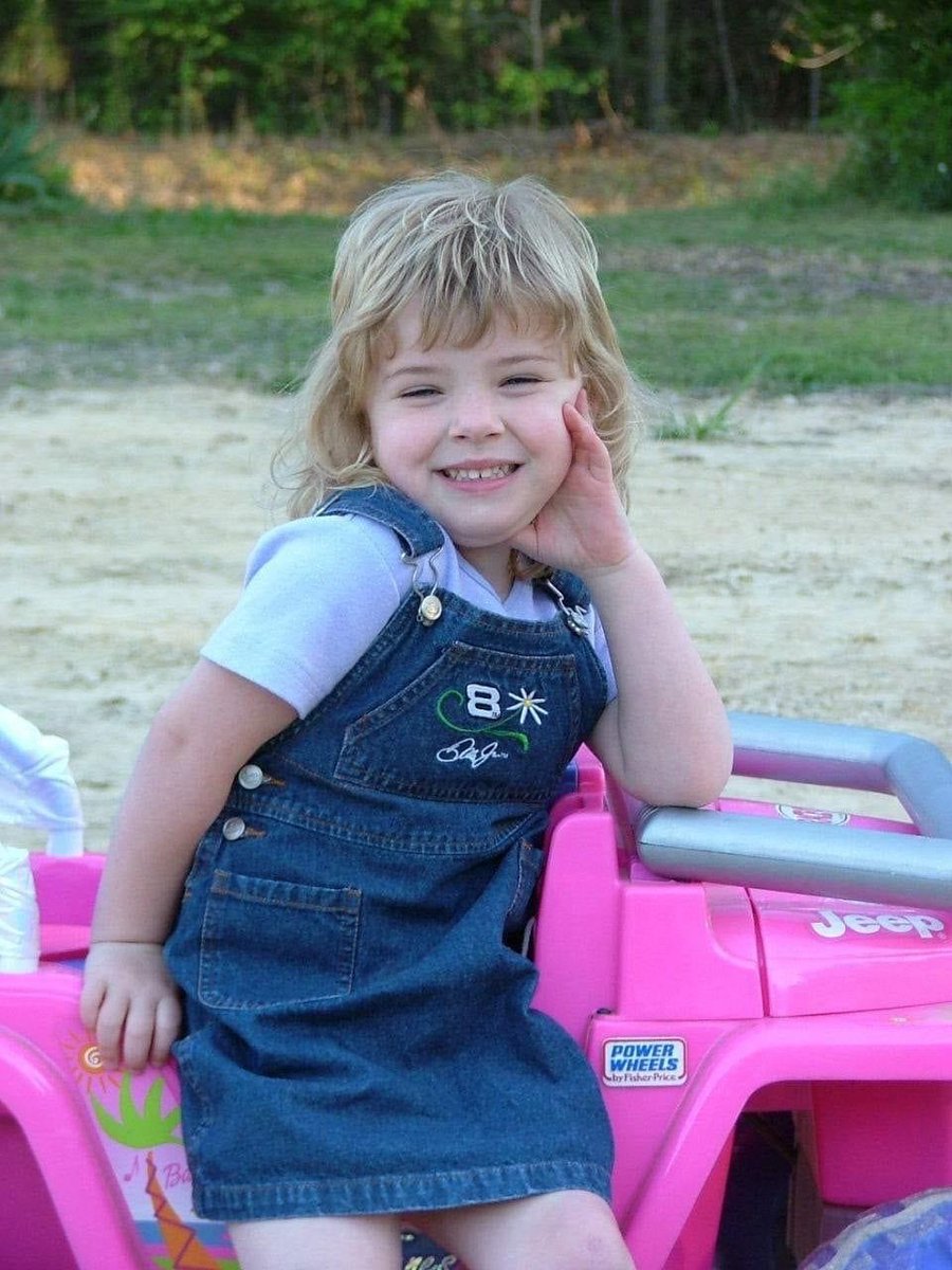 jleetbh's tweet image. 24🤍 #goldenyear