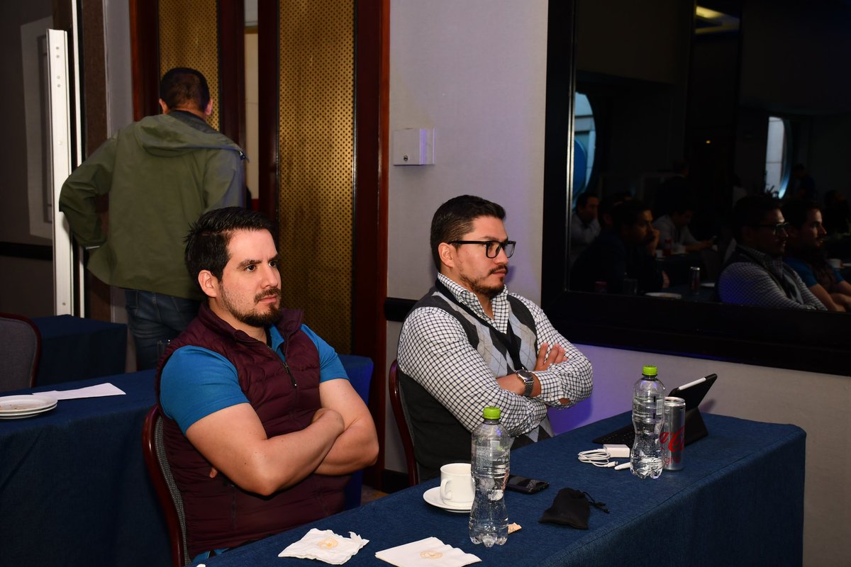 Residentes_SMU's tweet photo. #LessonsinUrology #AUA23 #SMU23 #ResidentesSMU #UroRes #TodosSomosSMU https://t.co/5zVE7IPcjz
