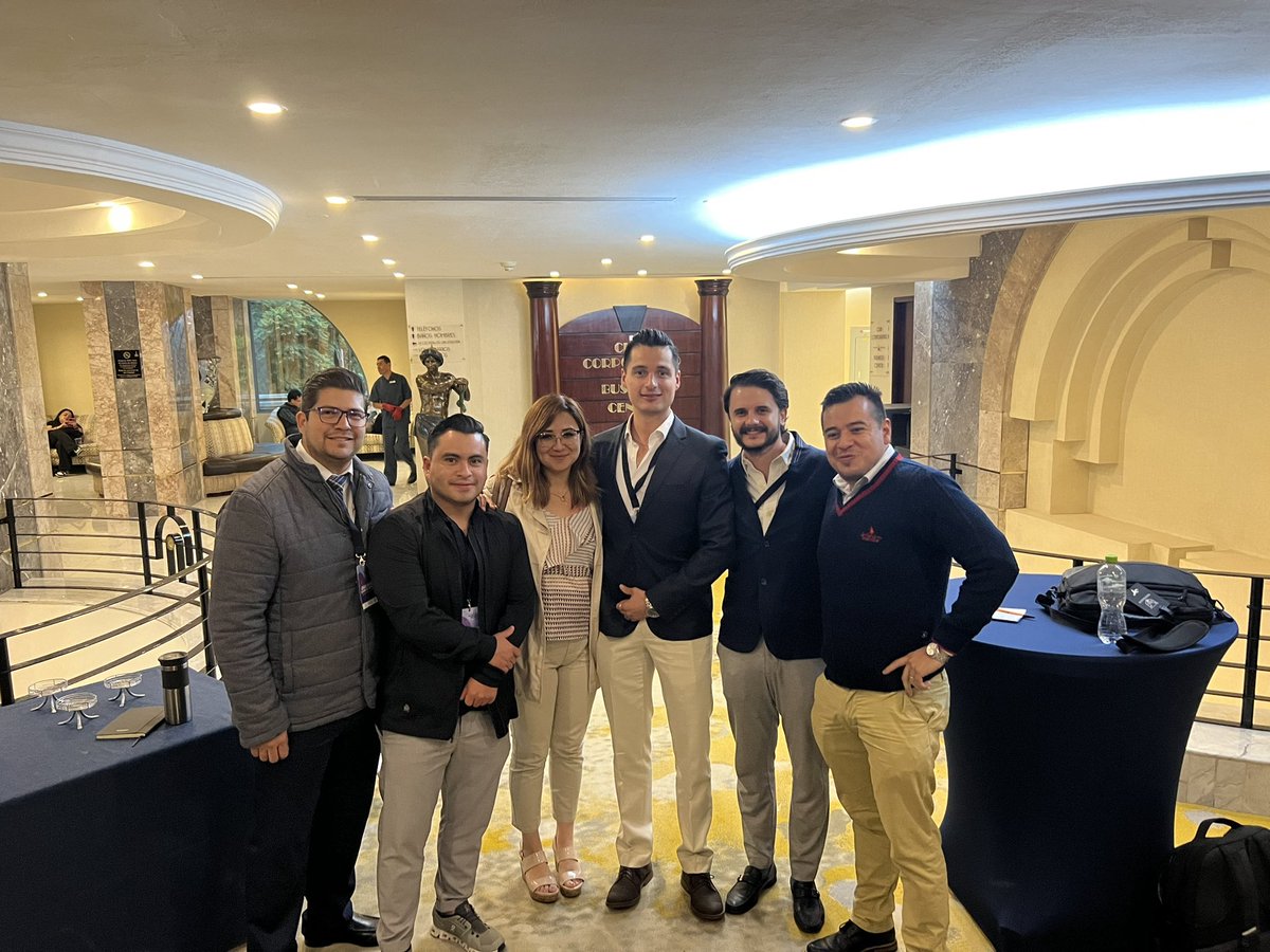 Residentes_SMU's tweet photo. #LessonsinUrology #AUA23 #SMU23 #ResidentesSMU #UroRes #TodosSomosSMU https://t.co/kYf7H6qTzc