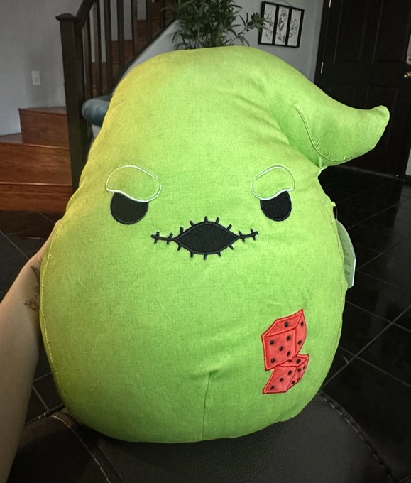 Found an oogie boogie squishmallow today 👀 https://t.co/H7AVmi1TyL<a href="/tag/throne"class="tags"><span>#throne</span></a><a href="/tag/wishlist"class="tags"><span>#wishlist</span></a>