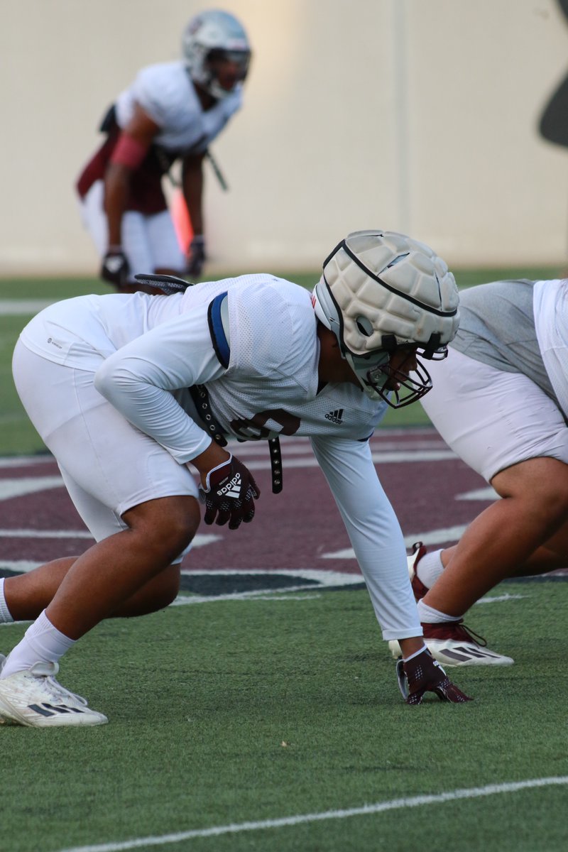 𝙊𝙣𝙚 𝙬𝙚𝙚𝙠 𝙤𝙪𝙩...

#BearsUnite | <a href="/MOStateFootball/">Missouri State Football</a>