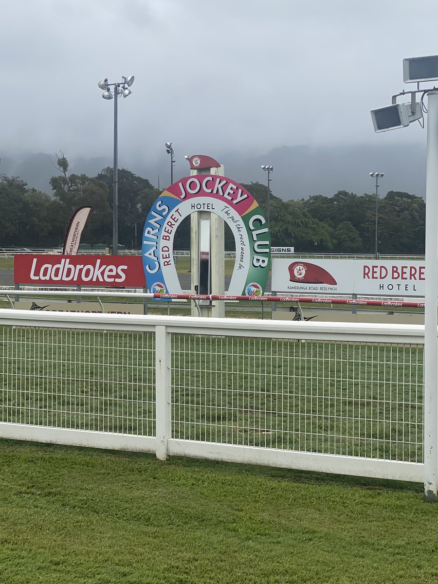 Rain on them mountains 
Give them strength 🐎🌬️