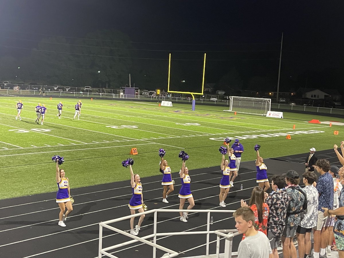 Bryan_Cheer's tweet photo. It’s a W for the Golden Bears! #BryanBuilt 💜💛📣🏈 https://t.co/KstHzDZK3e