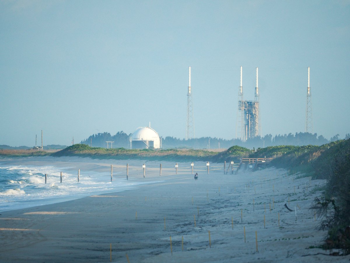 MadeOnEarthFou1's tweet photo. #LC39A #SLC40 #SLC41 are all occupied at the moment with @SpaceX F9 and Crew Dragon for @NASA #Crew7 , SpaceX F9 with @Starlink Group 6-11 , and @ULA #AtlasV for @NatReconOfc NROL-107 https://t.co/S57lHjQM9r