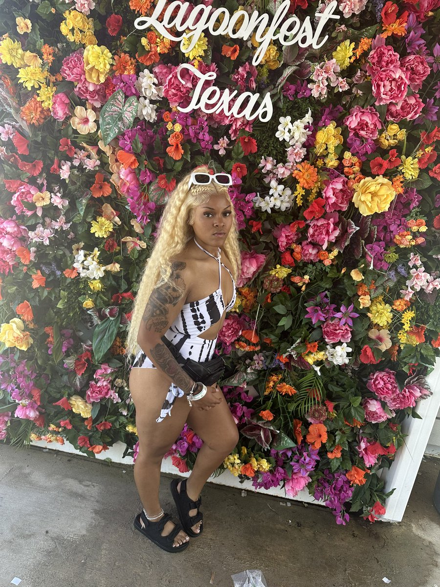 K__Litty's tweet photo. Its A Vibe Fasho✨ https://t.co/IG86ZKFNUk