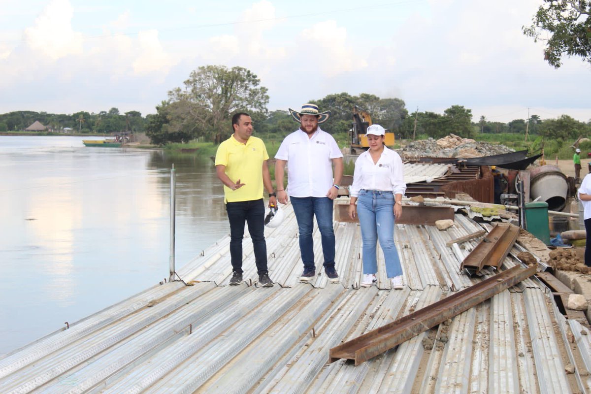 Durante nuestro recorrido por San Bernardo del Viento, llegamos a inspeccionar el avance de la Ronda del Sinú o malecón sobre el río. 

Una obra de carácter integral para la protección de las inundaciones, recuperación del terreno, potencialización del turismo y la economía