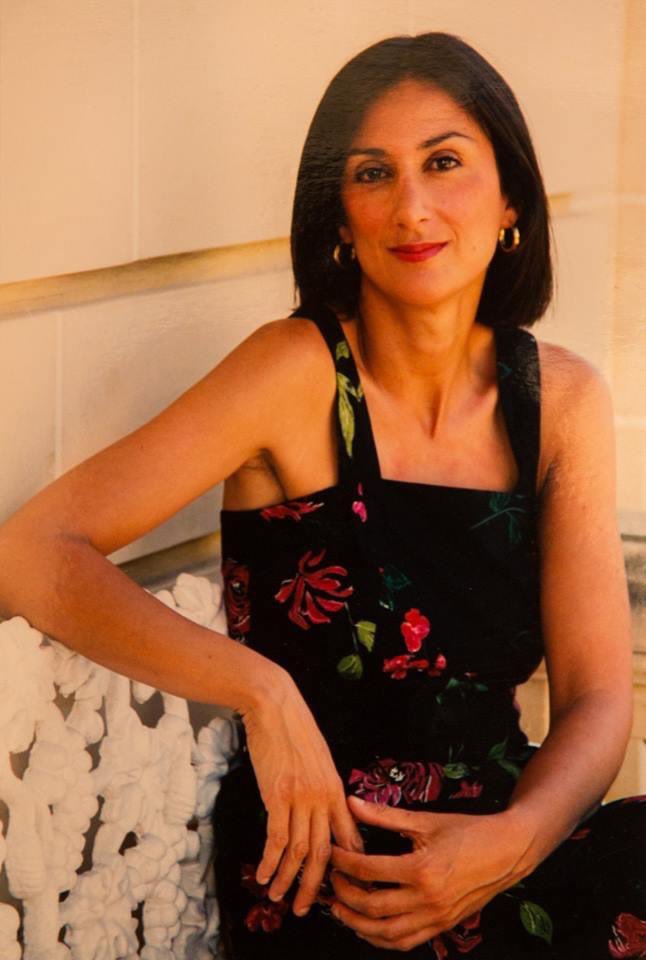 MandyMallia's tweet photo. Daphne would have turned 59 tomorrow, and should still be here today. 

Spare a thought for her, and remember that full justice has yet to be served over seventy months on from her assassination, and that our mother died without seeing justice.

#DaphneCaruanaGalizia https://t.co/EzIs1EoCx0