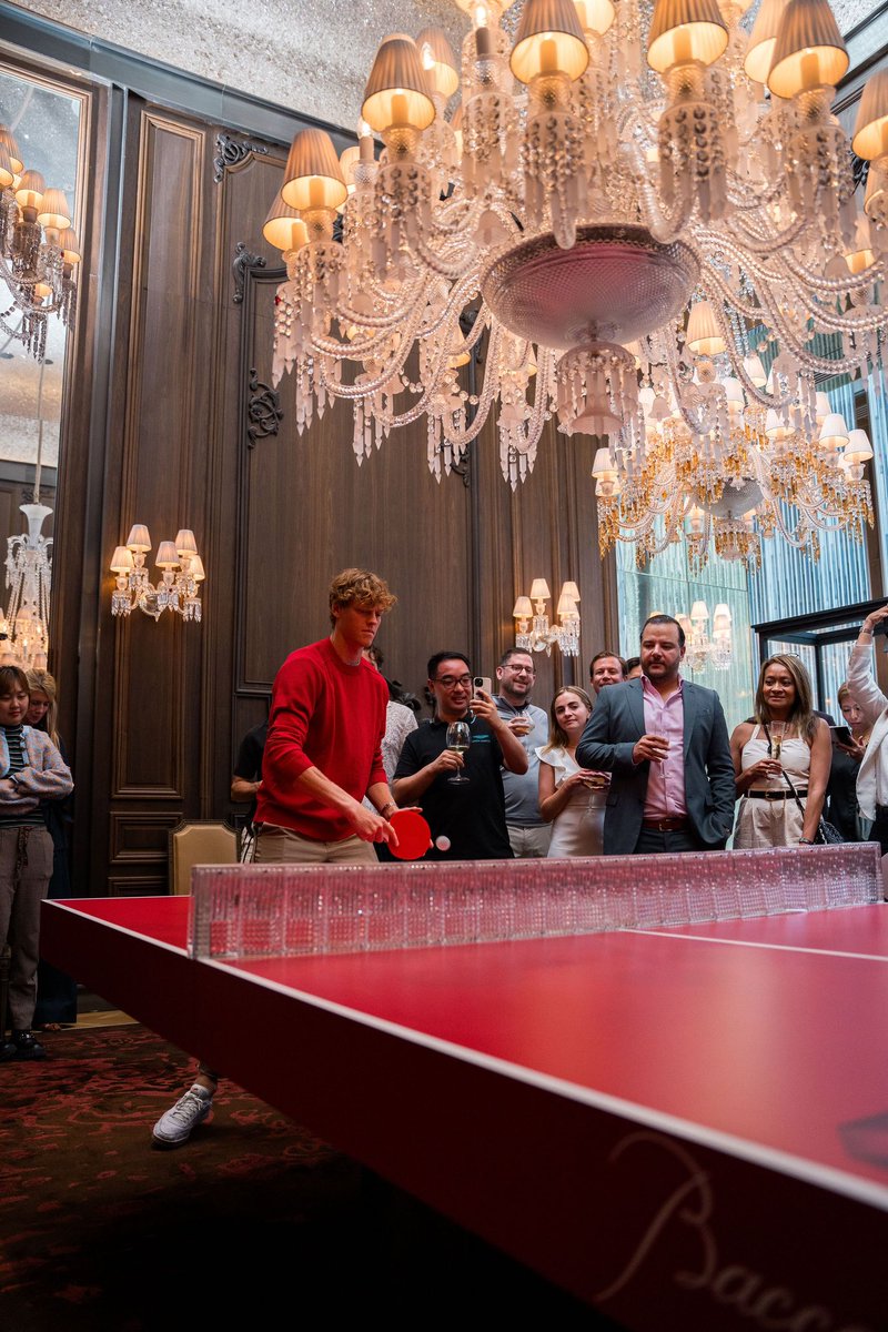 janniksin's tweet image. Awesome night! Table tennis 🏓 or tennis 🎾 you’ve always gotta compete 🤣