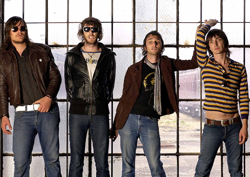 SongwritingMag's tweet photo. On this day in 2003, @jettheband released their breakthrough hit 'Are You Gonna Be My Girl'. The Australian rock band's frontman @nic_cester revealed that the song was written on the toilet... https://t.co/77G9xJNFFw
#jet #areyougonnabemygirl #niccester #howiwrote #songwriting https://t.co/q8yZznAP8S