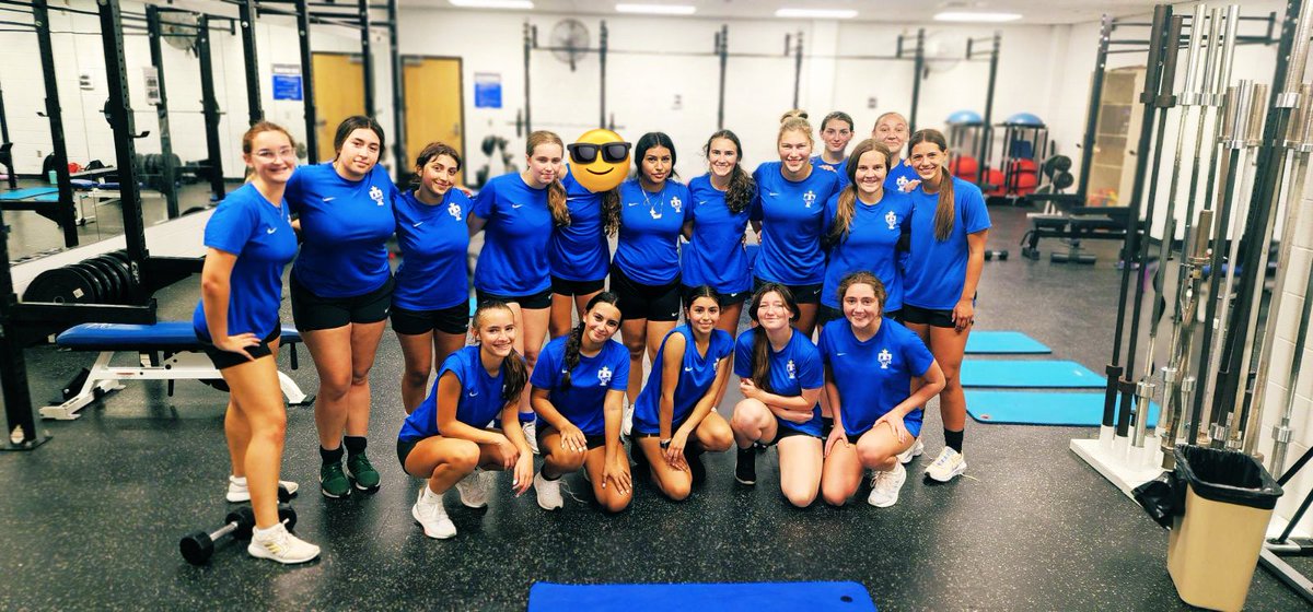 Friday weight room crew 💪🏽 #MustangsGotGRIT @THS_Mustangs @taylor_mustangs