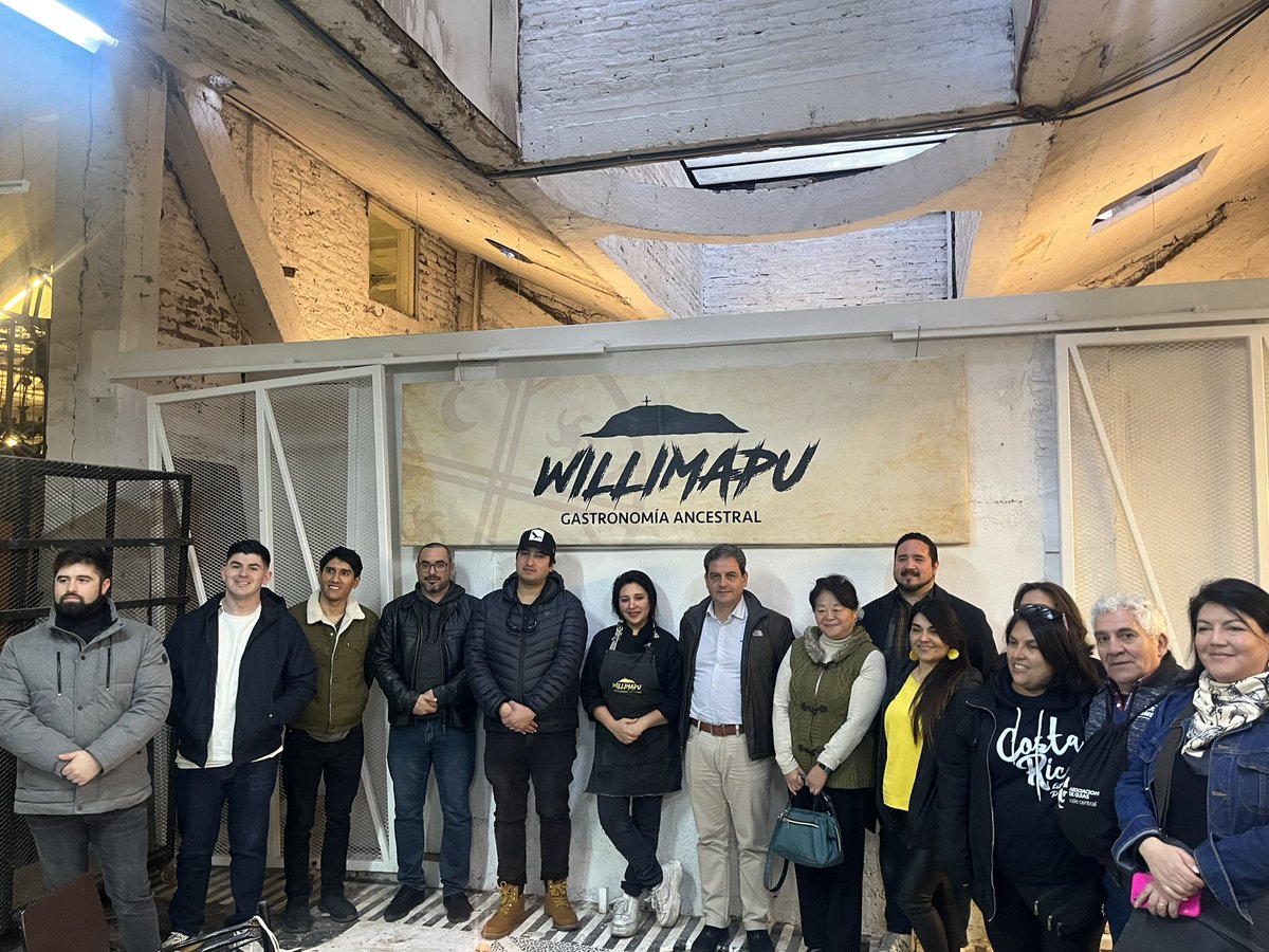 Sernatur_RM's tweet photo. Hoy junto a @conciergechile y @AGGValleCentral recorriendo oferta gastronómica en factoría Franklin y Persa Víctor Manuel para seguir promocionando el barrio a diferentes mercados. https://t.co/H2uivnVvst