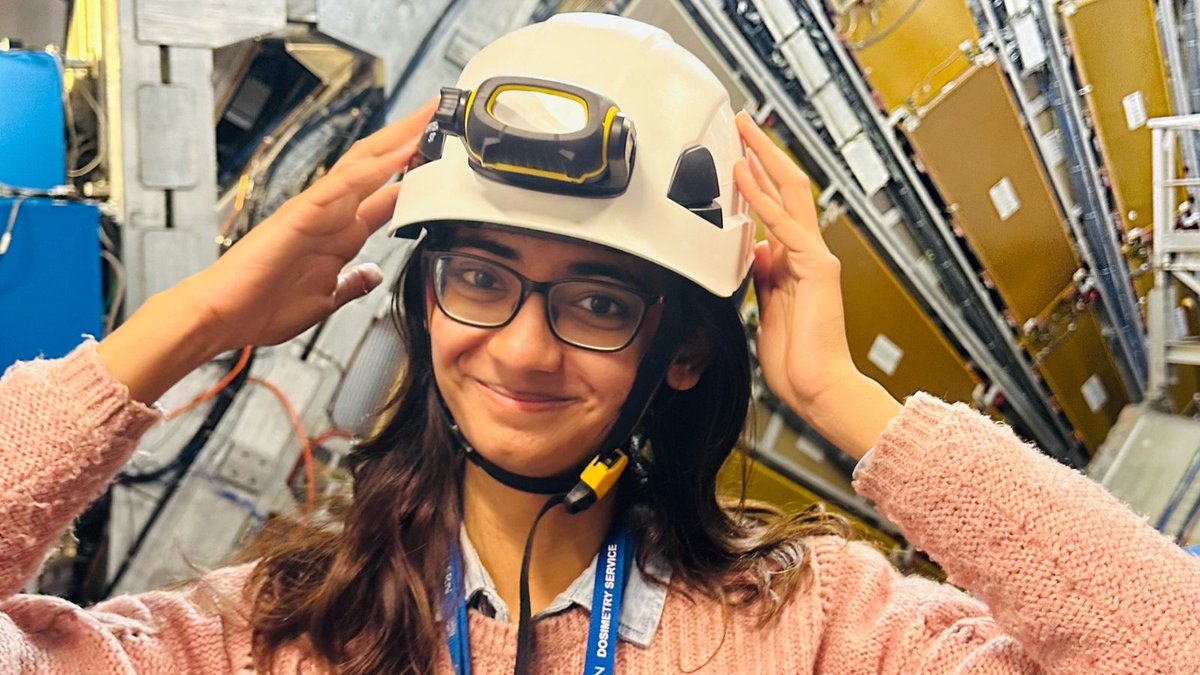 mysteamid's tweet image. 🌅 When the day's excitement wanes, Chetna finds solace in dreams or shares hearty moments with friends, savoring life's simplicities over a pint at her cherished local pub. 🌟🥂 #LifeBalanced #CosmicDreamer