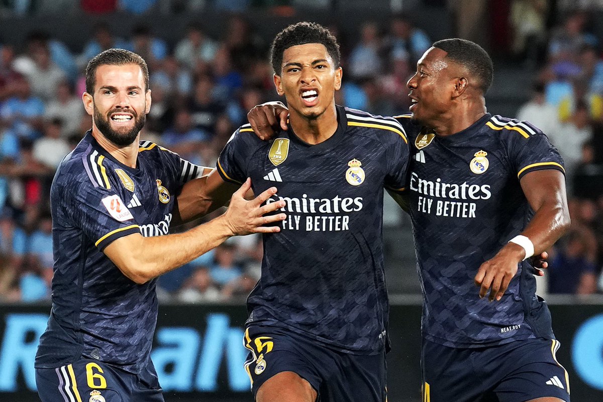 Box2BoxBola's tweet photo. Klub kamu mainnya pake striker? Akhhh gak main, pake Jude Bellingham laaaah ✨

Bellingham hari ini berhasil cetak gol lagi saat bertandang melawan Celta Vigo di Jornada ke-3 di La Liga 😳

Sejauh ini dia udah nyetak 4 gol dari 3 laga di La Liga 🤯 https://t.co/NCsidN0YXB