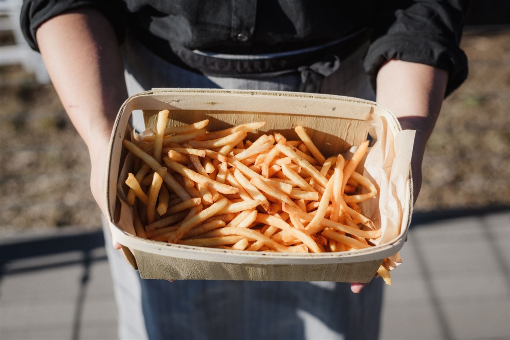 Just Fare tweet media