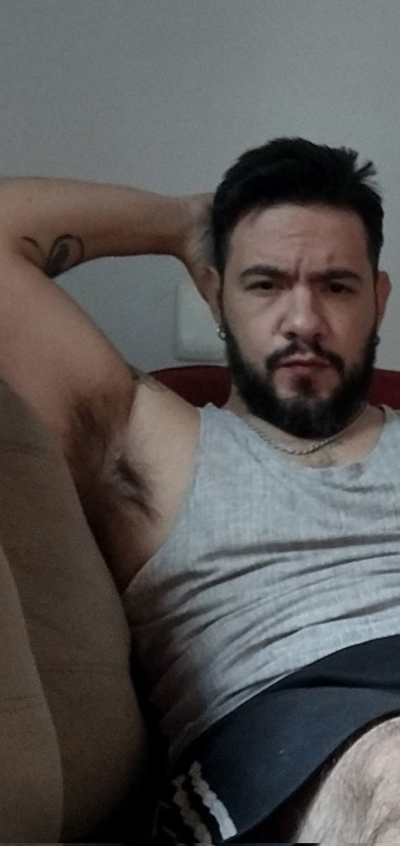 MarcosScorpion8's tweet photo. Não tem como resistir a esse macho.  @Alphafurion 
#suvacao #suvacao #armpit #pits #alphascent #armpithair #ArmpitAddicts #armpitsgay #armpitsniffing #armpitsniffer #armpitslicking #armpitsmelling #armpitfans #armpitman https://t.co/cq8IqxlP1B