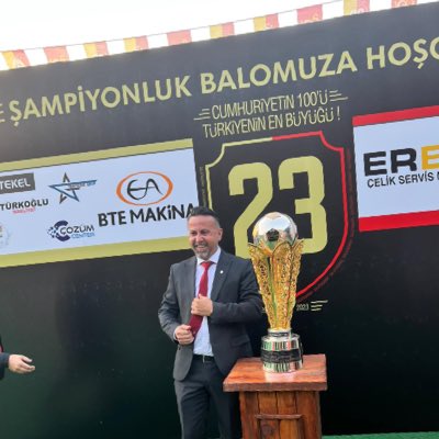 Turanunlu67's tweet photo. #YeniProfilResmi
#Galatasaray
#şampiyonluk
#balosu https://t.co/GSR8mUC0Qs