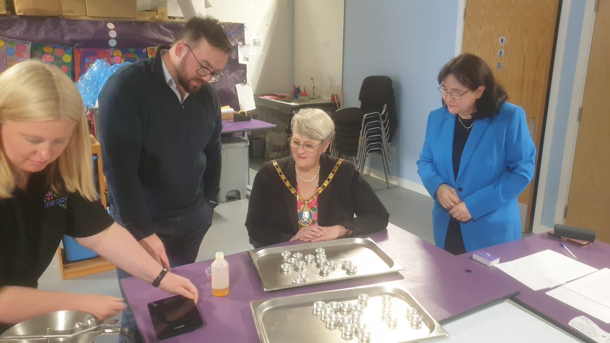 Anthea_Dickson's tweet image. Thank you to @MecocoUK for the opportunity to visit your unit in #Dalry, learn more about the business, try making night lights &amp;amp; to sample some of your fabulous products with @magjohnson511. 
For ethical home fragrances, check out mecoco.org! #smellsgood #feelsgood