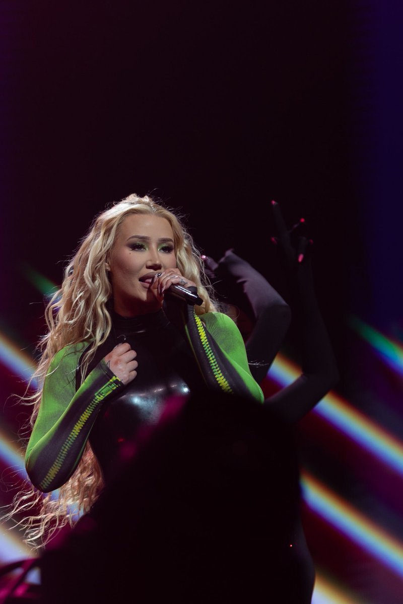 IGGY AZALEA BRASIL tweet media