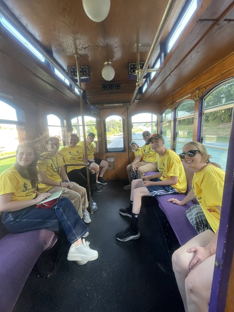 Aquarium & Shark Lab tweet media