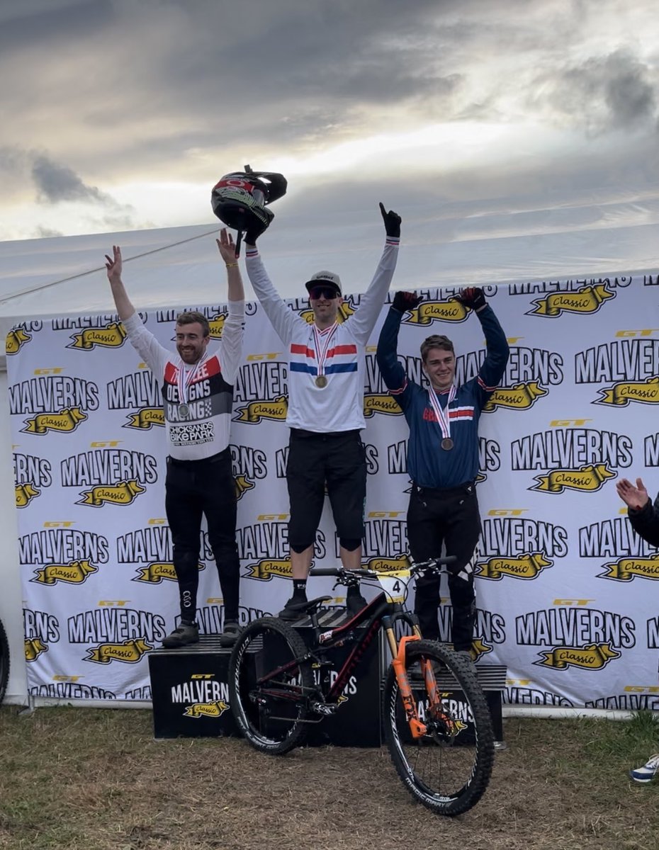 2023 <a href="/BritishCycling/">British Cycling</a> Dual Slalom National Champion. 

Absolutely buzzing 🎉🏆🥇