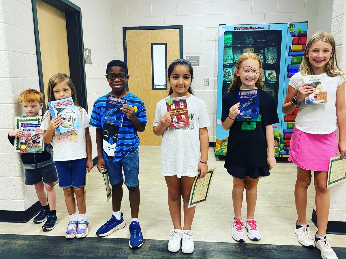 Congratulations to our August Dragons of the Month for exhibiting FIRE expectations and for being a role model for others.
K- David W
1st - Breanna M
2nd - Logan P
3rd - Lena H
4th - Felicity W
5th - Whitley W
#DragonPride @oconeecoschools