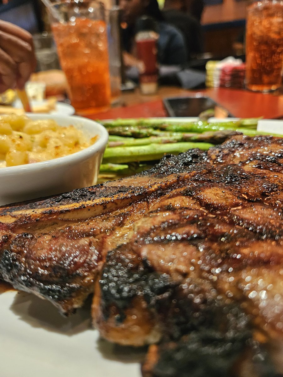 Boochienem's tweet photo. #lildinner #fatboochie #fattestcrewever https://t.co/7j1leXiSBO