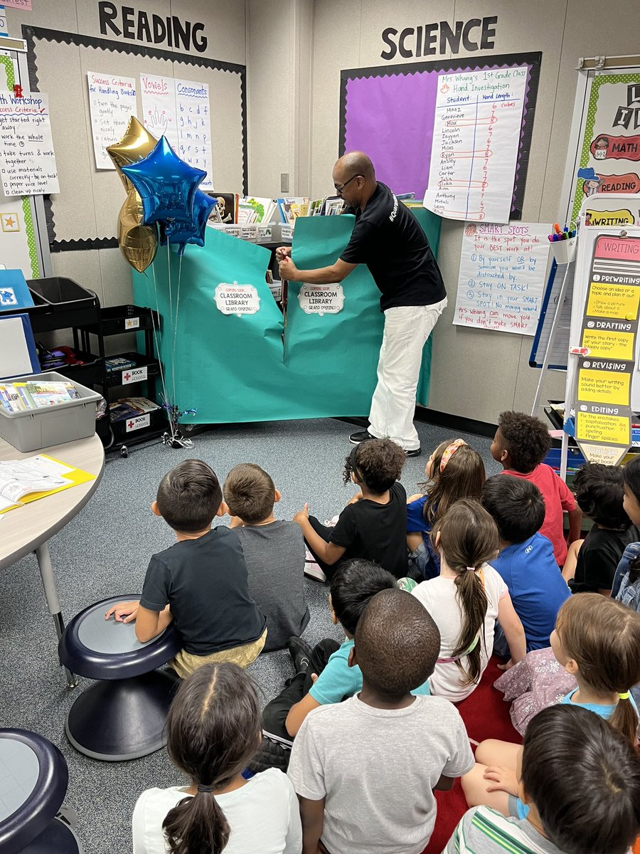 LisaWhang's tweet photo. One of my favorite class celebrations! Thank you Mr. Granger for officially "opening" our class library! My firsties were SO excited to explore and practice their reading stamina! 💪 https://t.co/EeZY7QpIMb