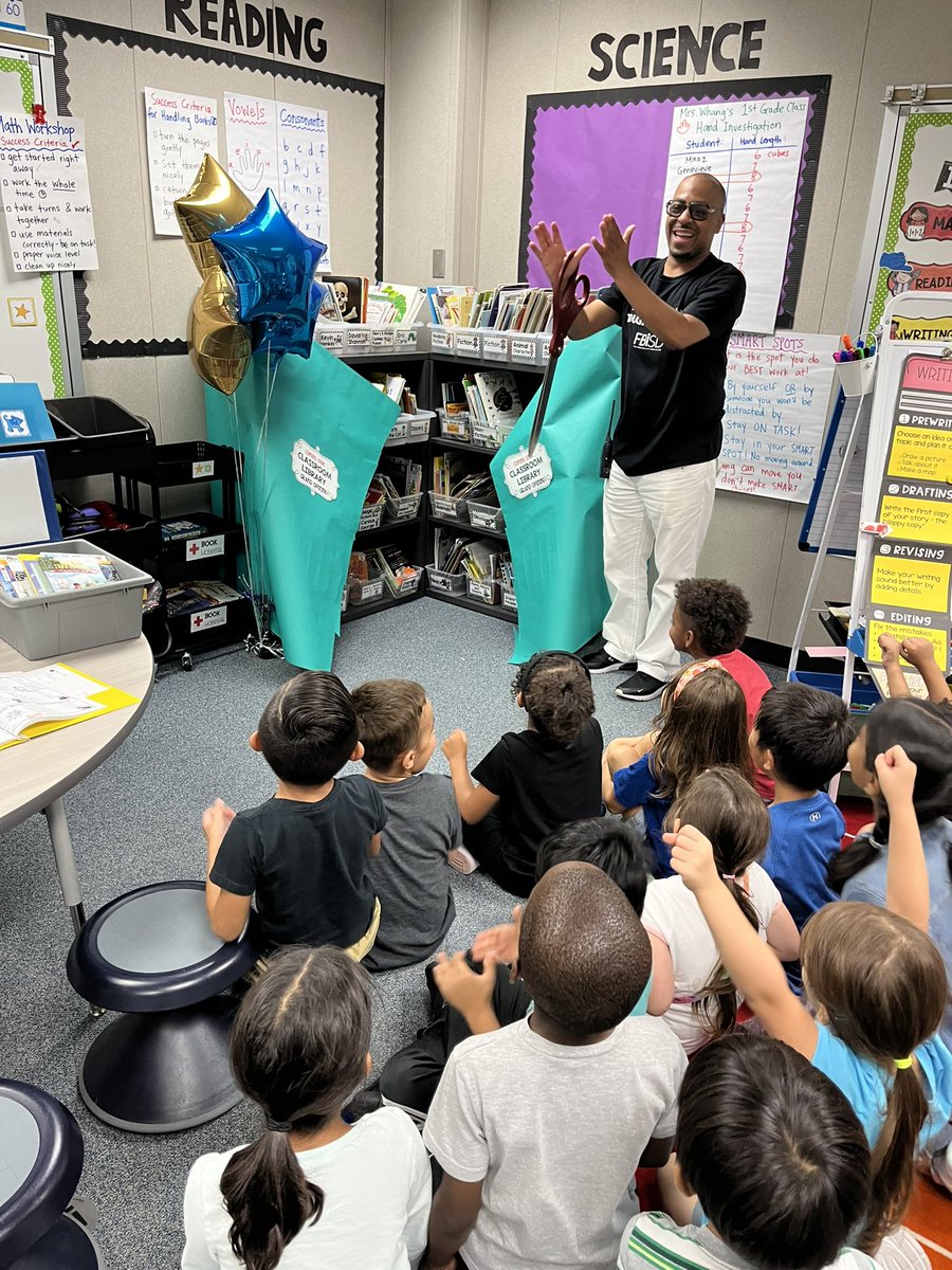 LisaWhang's tweet photo. One of my favorite class celebrations! Thank you Mr. Granger for officially "opening" our class library! My firsties were SO excited to explore and practice their reading stamina! 💪 https://t.co/EeZY7QpIMb