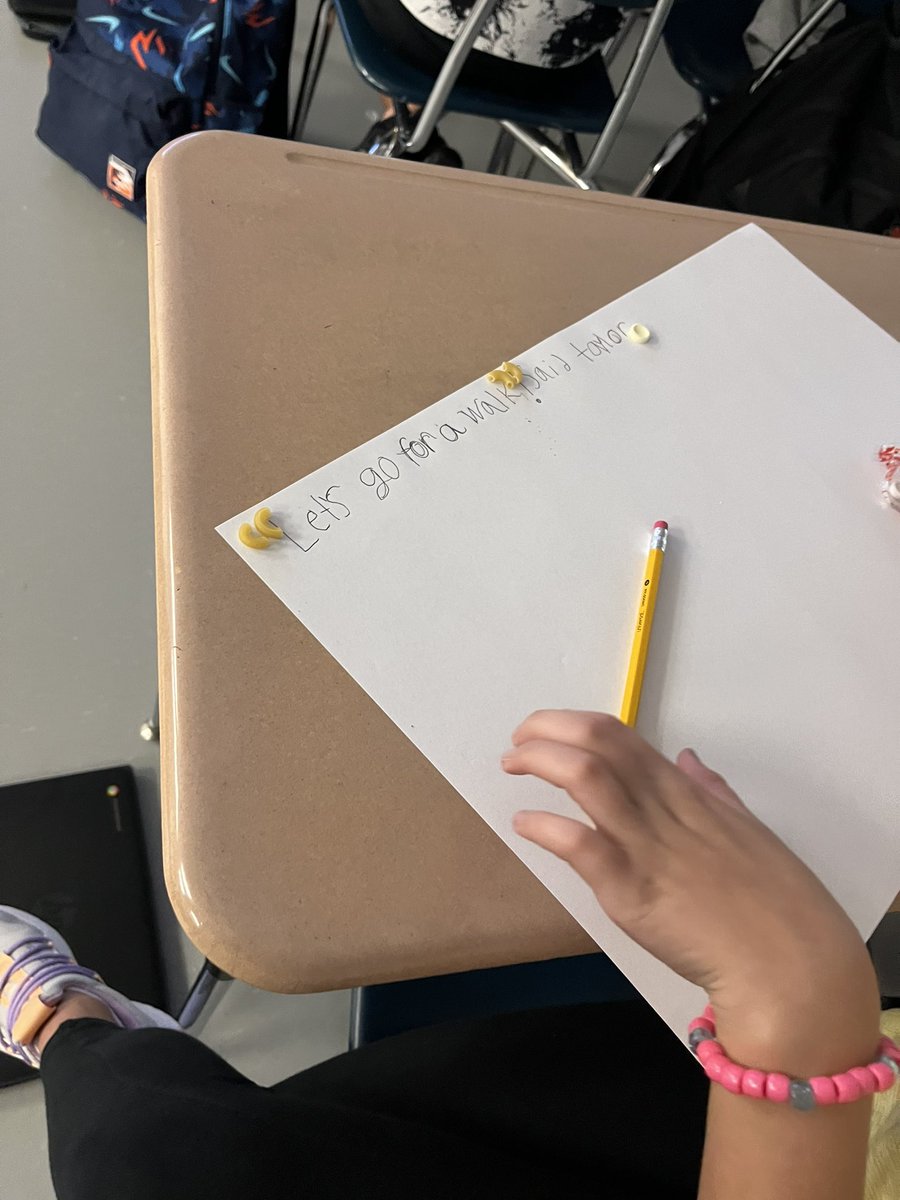 MBookworms's tweet photo. Extending our Amplify lesson by practicing the rules of dialogue that were introduced today by using macaroni and smarties for punctuation! #beroyal #kcsdropedintoreading #makelearningfun https://t.co/e6ny8MCFoJ