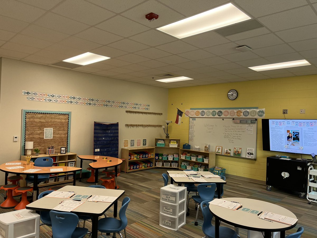 Ms. Ledek tweet media