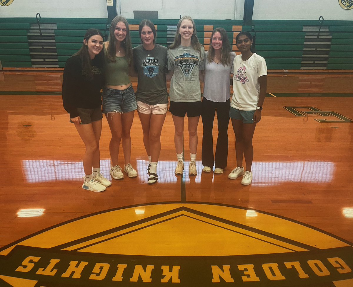 Our class of 2027!! 💛💚