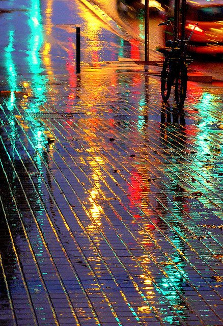 Patbrdh's tweet photo. Rain Reflections, Barcelona, Spain 
by jordimeneses https://t.co/kt9FYgnYEi